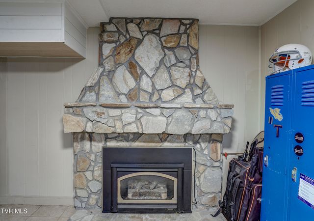 247 Cedar Point Road, Johnson City, TN 37601