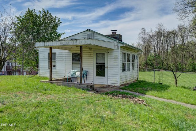 247 Cedar Point Road, Johnson City, TN 37601