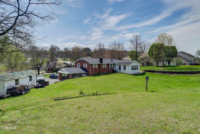247 Cedar Point Road, Johnson City, TN 37601
