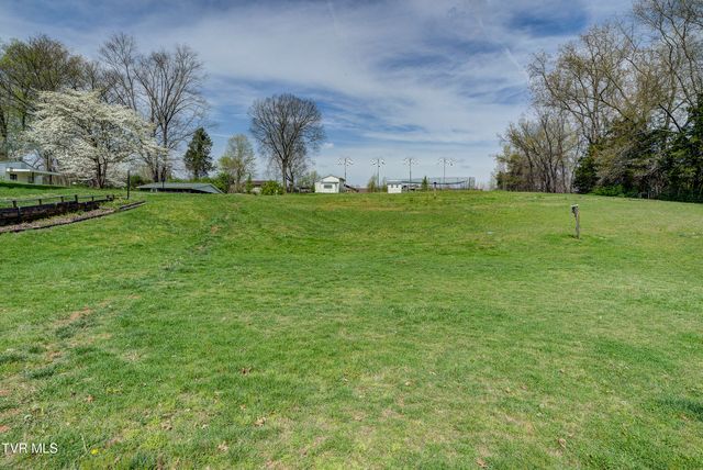 247 Cedar Point Road, Johnson City, TN 37601