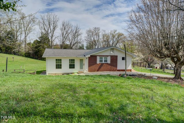 247 Cedar Point Road, Johnson City, TN 37601