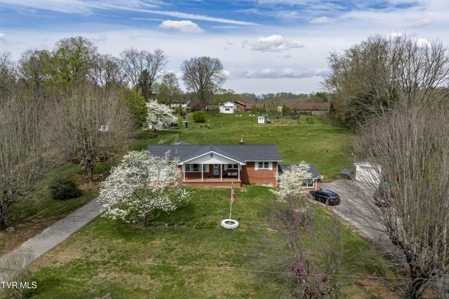 247 Cedar Point Road, Johnson City, TN 37601