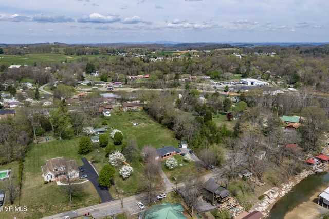 247 Cedar Point Road, Johnson City, TN 37601