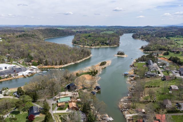 247 Cedar Point Road, Johnson City, TN 37601