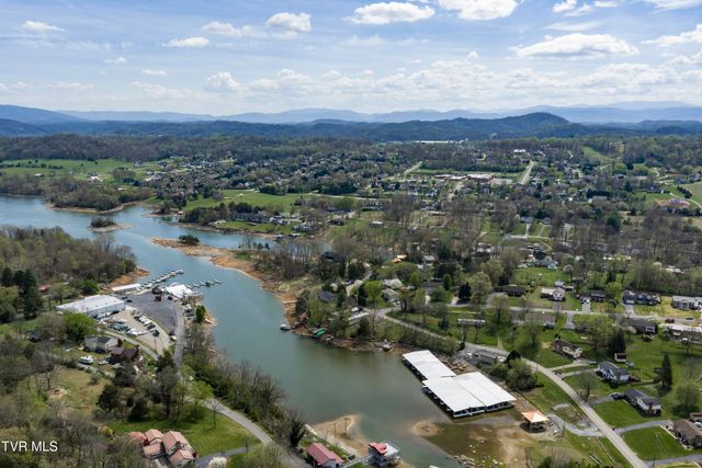 247 Cedar Point Road, Johnson City, TN 37601