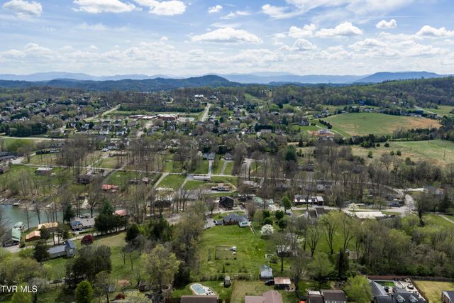 247 Cedar Point Road, Johnson City, TN 37601