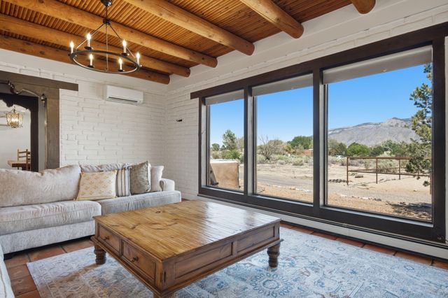 236 Sagebrush Drive, Corrales, NM 87048