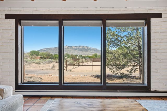236 Sagebrush Drive, Corrales, NM 87048