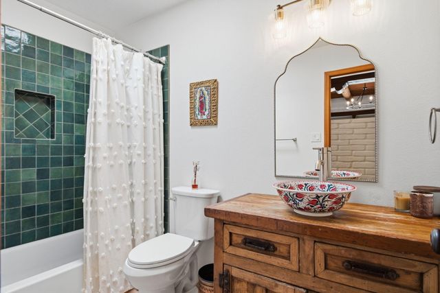 236 Sagebrush Drive, Corrales, NM 87048