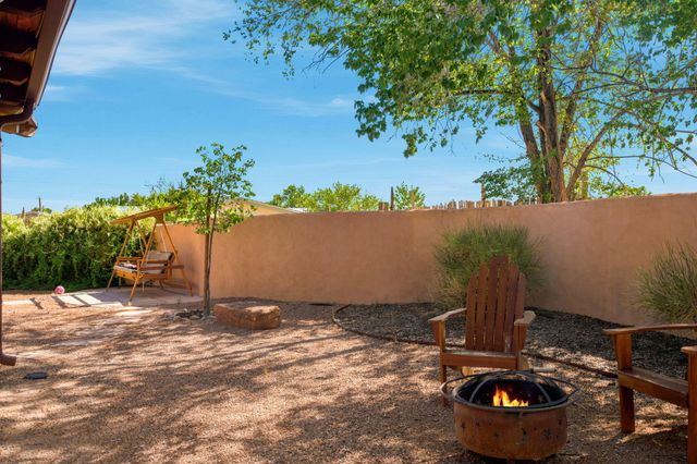 236 Sagebrush Drive, Corrales, NM 87048