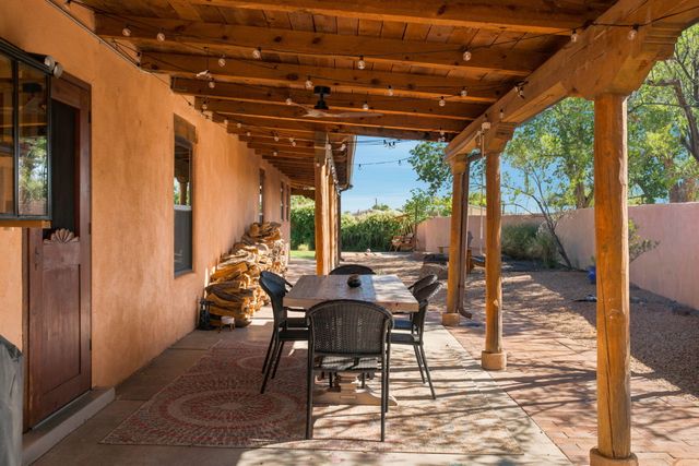 236 Sagebrush Drive, Corrales, NM 87048