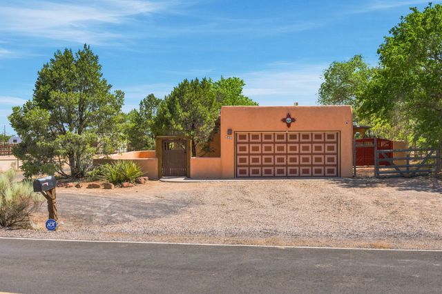 236 Sagebrush Drive, Corrales, NM 87048