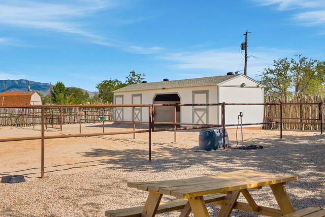 236 Sagebrush Drive, Corrales, NM 87048