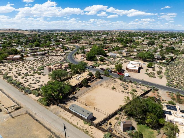 236 Sagebrush Drive, Corrales, NM 87048