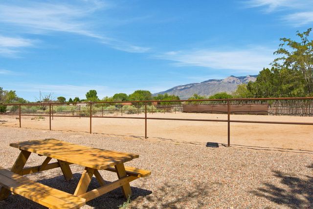 236 Sagebrush Drive, Corrales, NM 87048