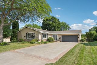 4925 Saxony LANE, Greendale, WI 53129