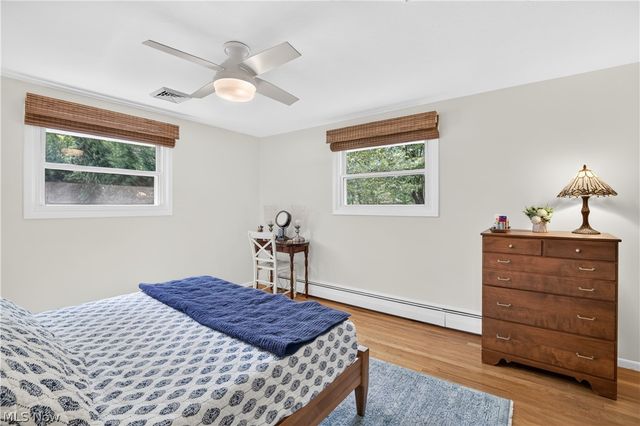 35755 Solon Road, Solon, OH 44139