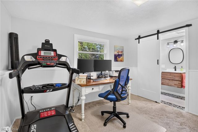 35755 Solon Road, Solon, OH 44139