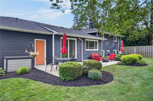 35755 Solon Road, Solon, OH 44139