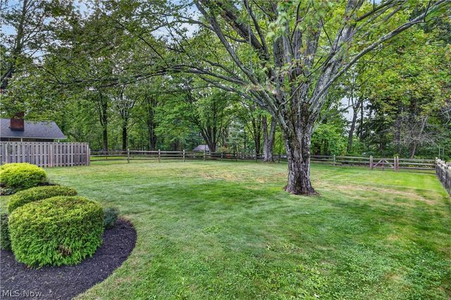 35755 Solon Road, Solon, OH 44139