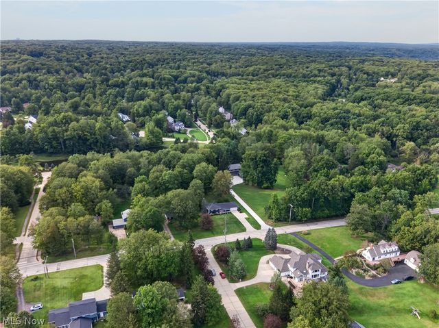 35755 Solon Road, Solon, OH 44139