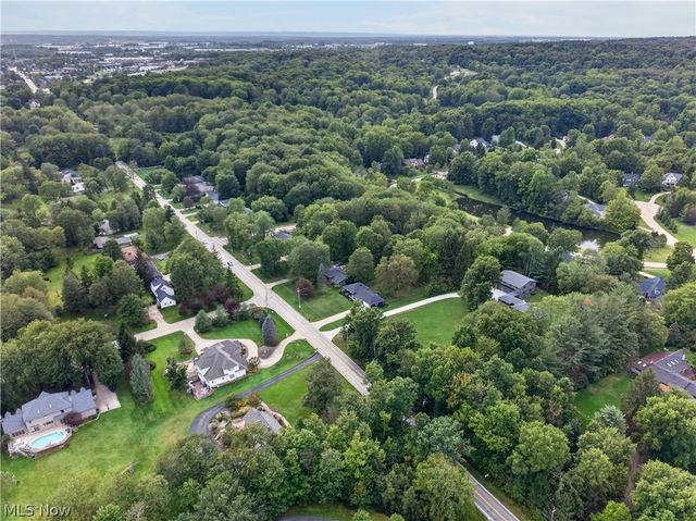 35755 Solon Road, Solon, OH 44139