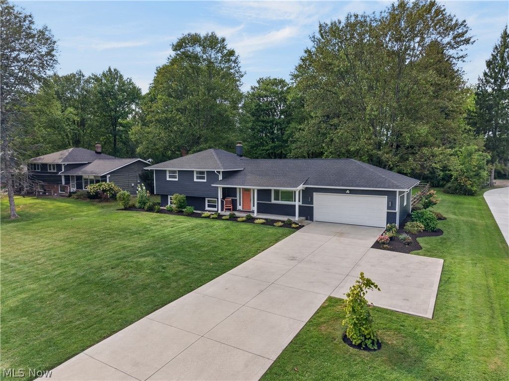 35755 Solon Road, Solon, OH 44139