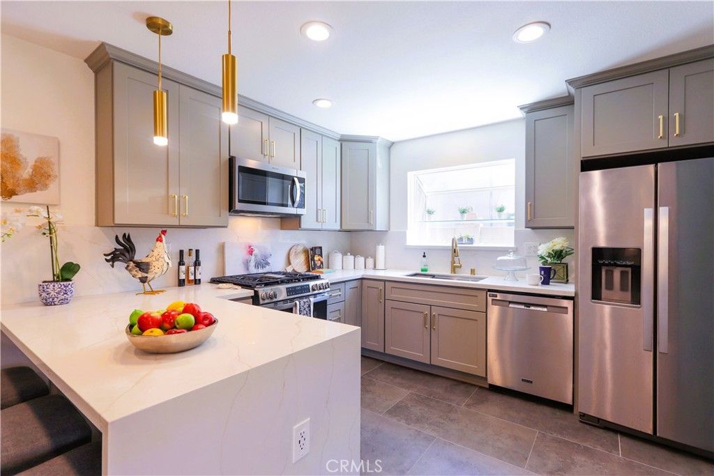 2516 E Quincy, Orange, CA 92867 — exterior