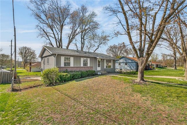 124 N 80 Terrace, Kansas City, KS 66111