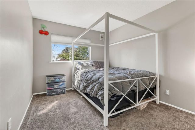 124 N 80 Terrace, Kansas City, KS 66111