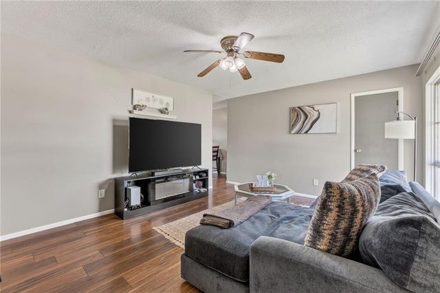 124 N 80 Terrace, Kansas City, KS 66111