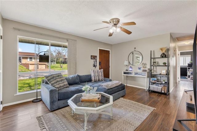 124 N 80 Terrace, Kansas City, KS 66111