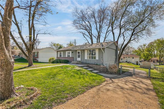 124 N 80 Terrace, Kansas City, KS 66111