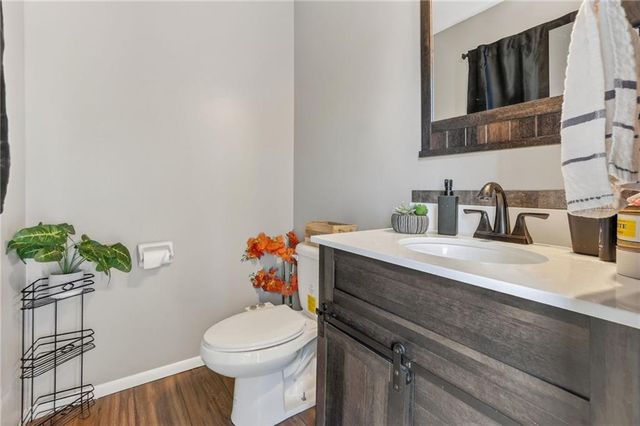 124 N 80 Terrace, Kansas City, KS 66111