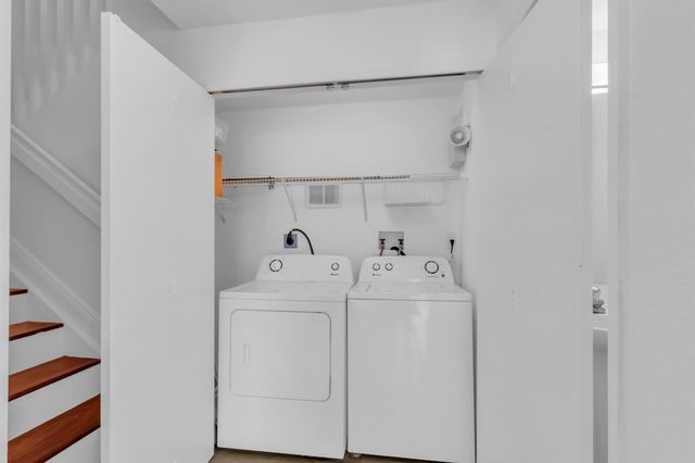 8970 W Flagler Street 208, Miami, FL 33174