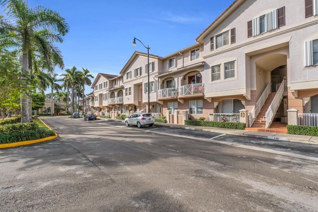 8970 W Flagler Street 208, Miami, FL 33174