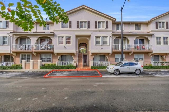 8970 W Flagler Street 208, Miami, FL 33174