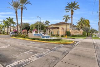 8970 W Flagler Street 208, Miami, FL 33174