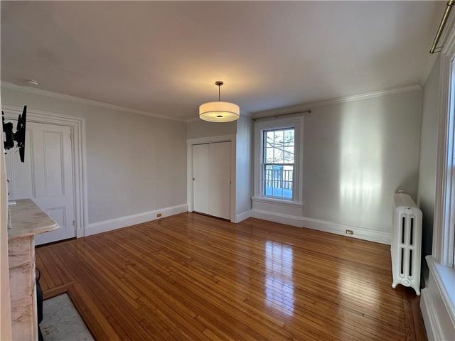5 Record Street 2B, Newport, RI 02840