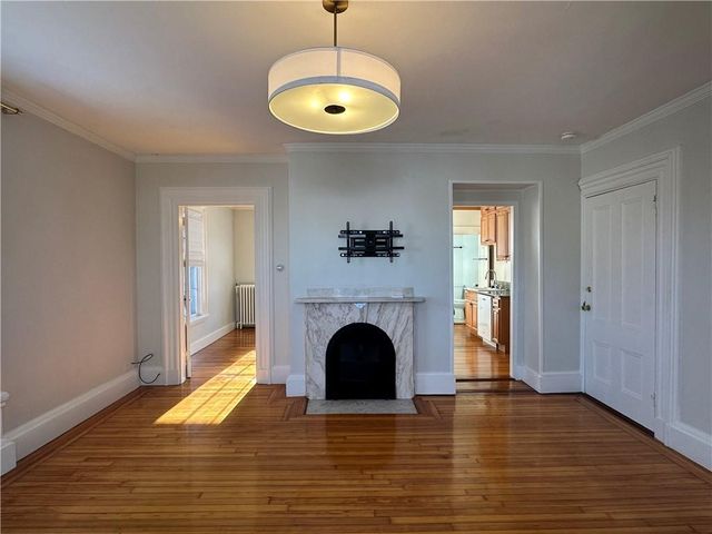 5 Record Street 2B, Newport, RI 02840