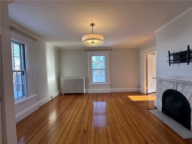 5 Record Street 2B, Newport, RI 02840