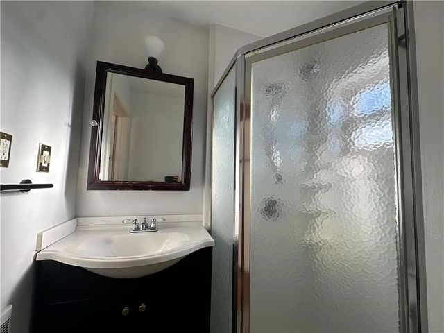 5 Record Street 2B, Newport, RI 02840
