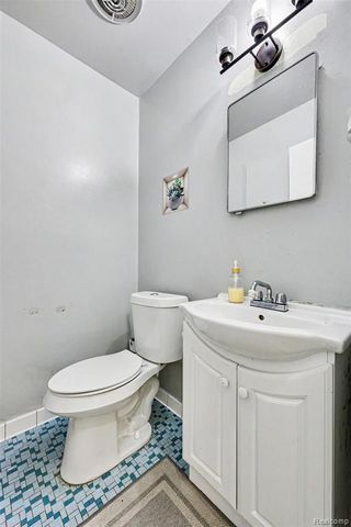 28326 Alden Street, Madison Heights, MI 48071