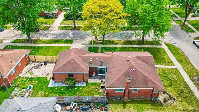 28326 Alden Street, Madison Heights, MI 48071