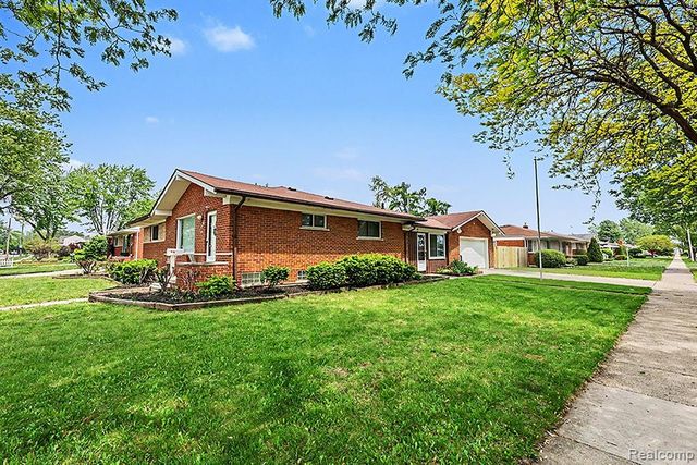 28326 Alden Street, Madison Heights, MI 48071