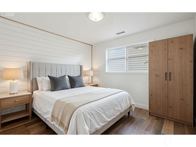 2102 NE 96th Court N, Vancouver, WA 98664