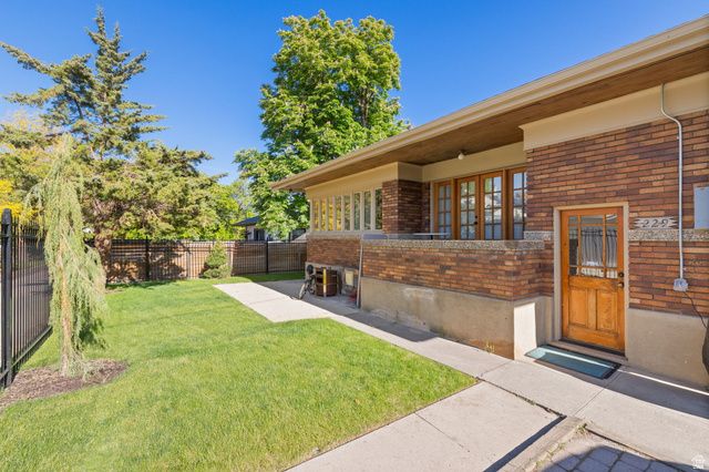 229 E 7TH AVE, Salt Lake City, UT 84103