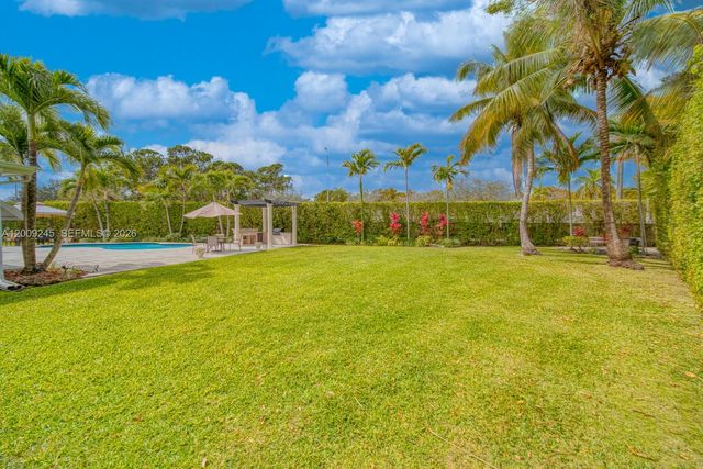 10641 SW 99th Ter, Miami, FL 33176