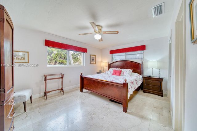 10641 SW 99th Ter, Miami, FL 33176