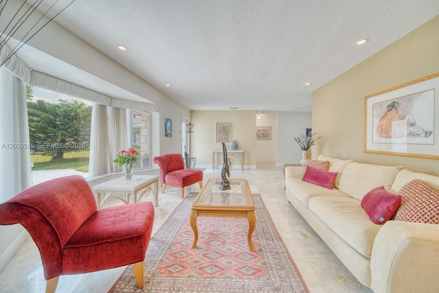 10641 SW 99th Ter, Miami, FL 33176